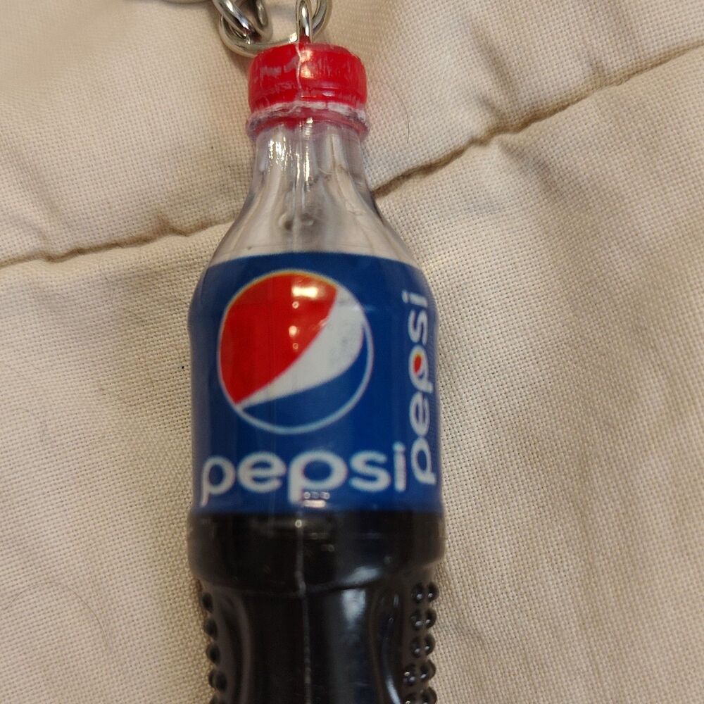 Pepsi Bottle Keychain Plastic Detachable Keyring Advertising Black Blue Red - Picture 3 of 6